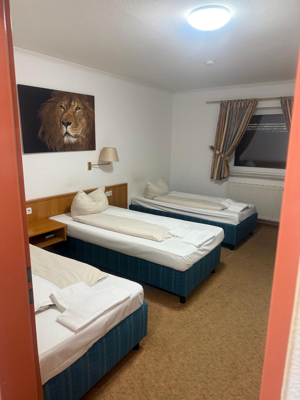 Dreibettzimmer